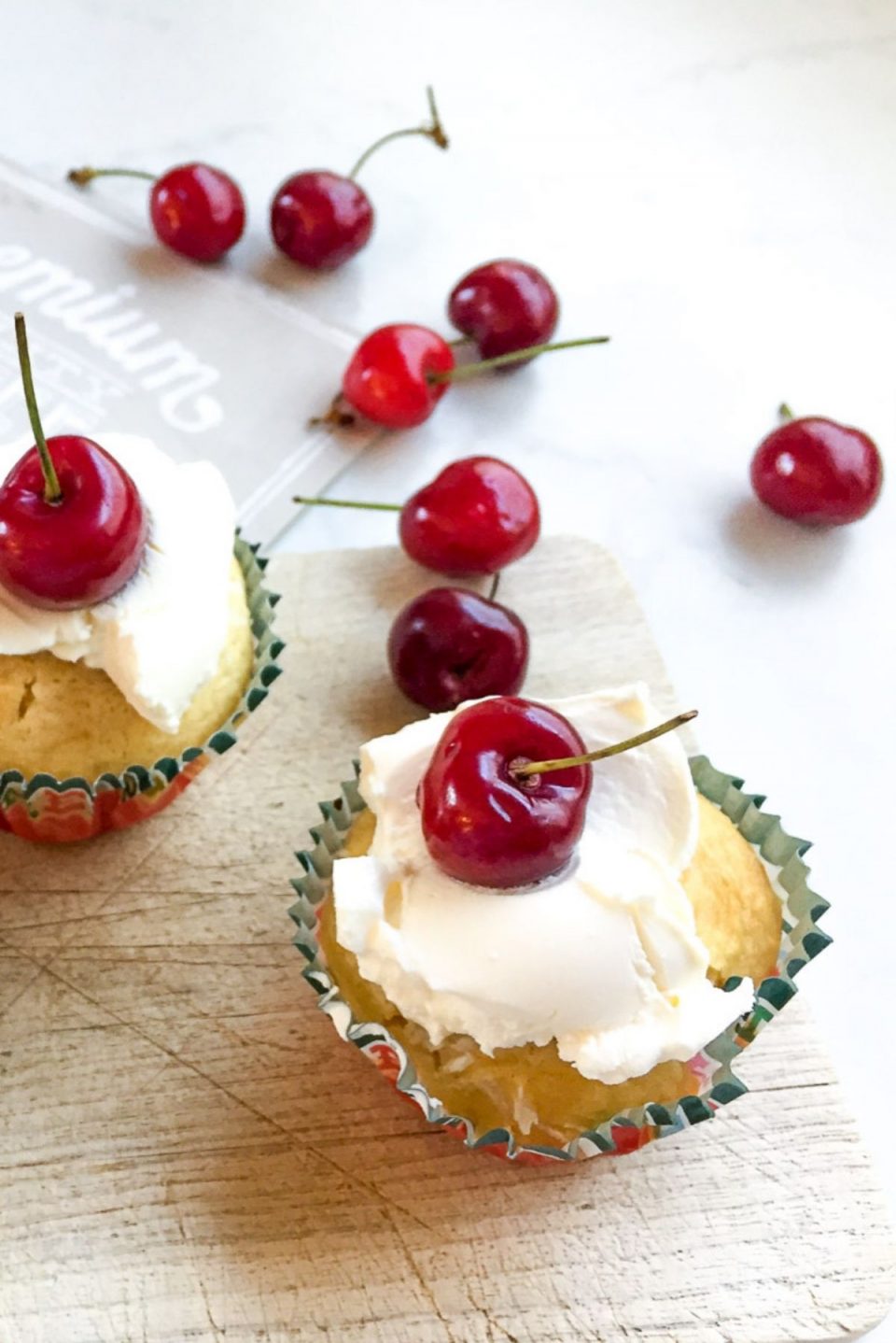 Gastbeitrag: Schnelle und extrem leckere Kokos-Kirsch-Muffins - Jubeltage